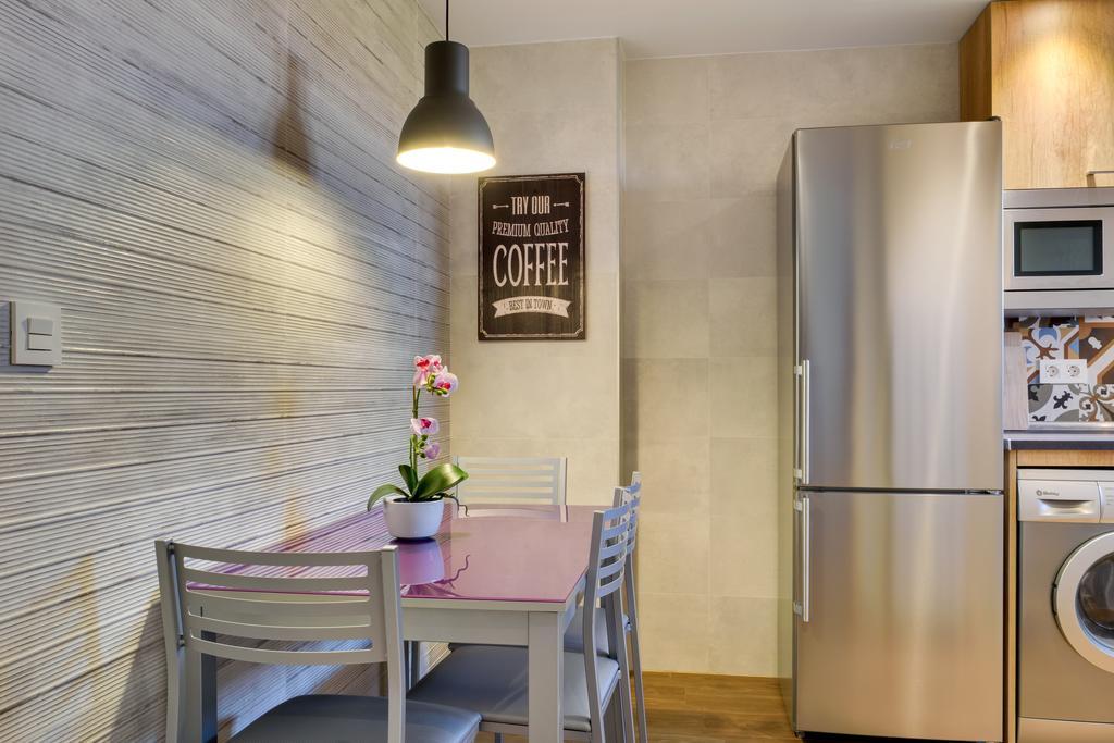 Apartamentos San Lazaro Zaragoza Eksteriør billede